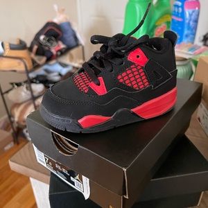 Retro Jordan 4s